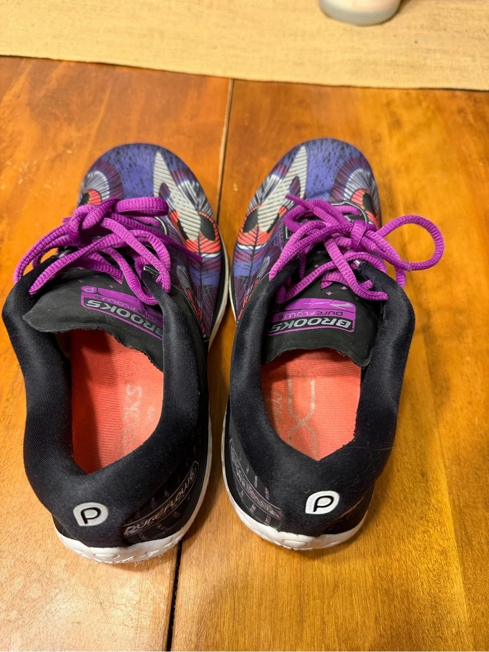 Brooks Flow - Pure Barre Purple Athletic Shoes with Pink Laces. Size 8.5